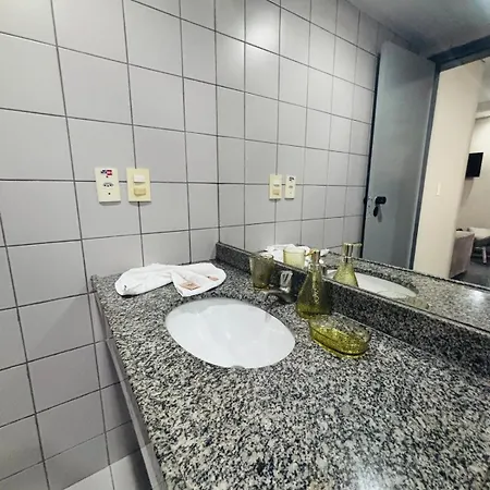 Flat Meireles Luzon 303