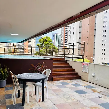 Flat Meireles Luzon 303