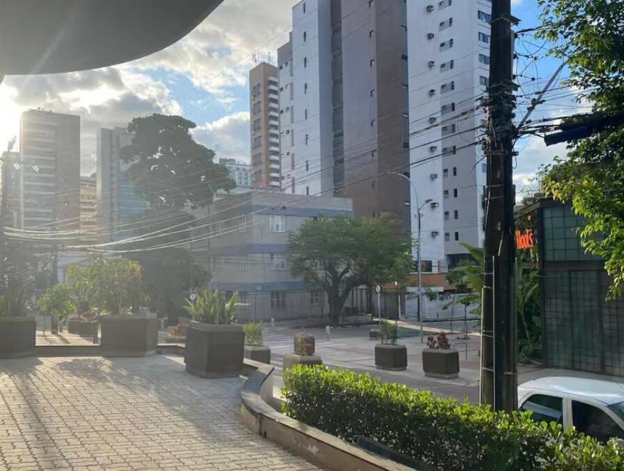 Flat Meireles Luzon 303